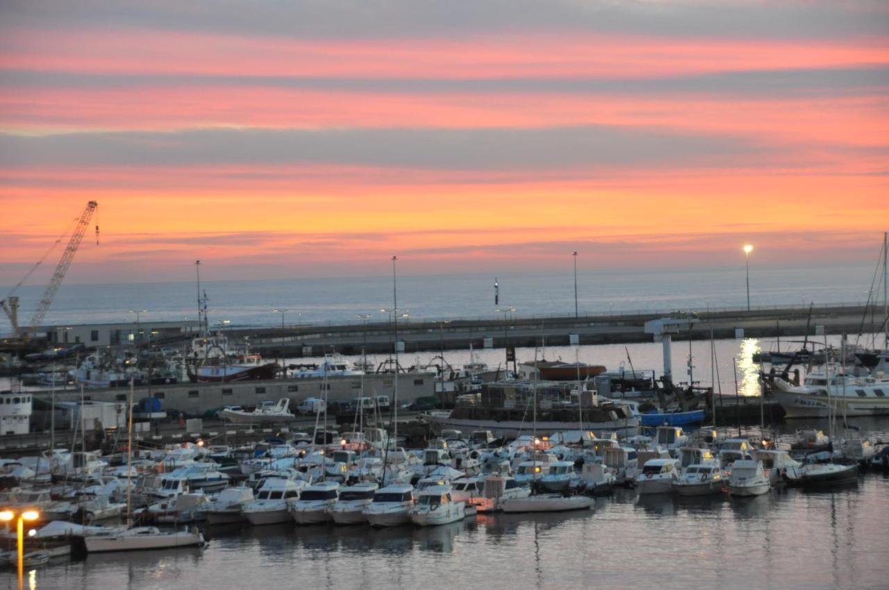 El Piset De Palamos Apartment Luaran gambar